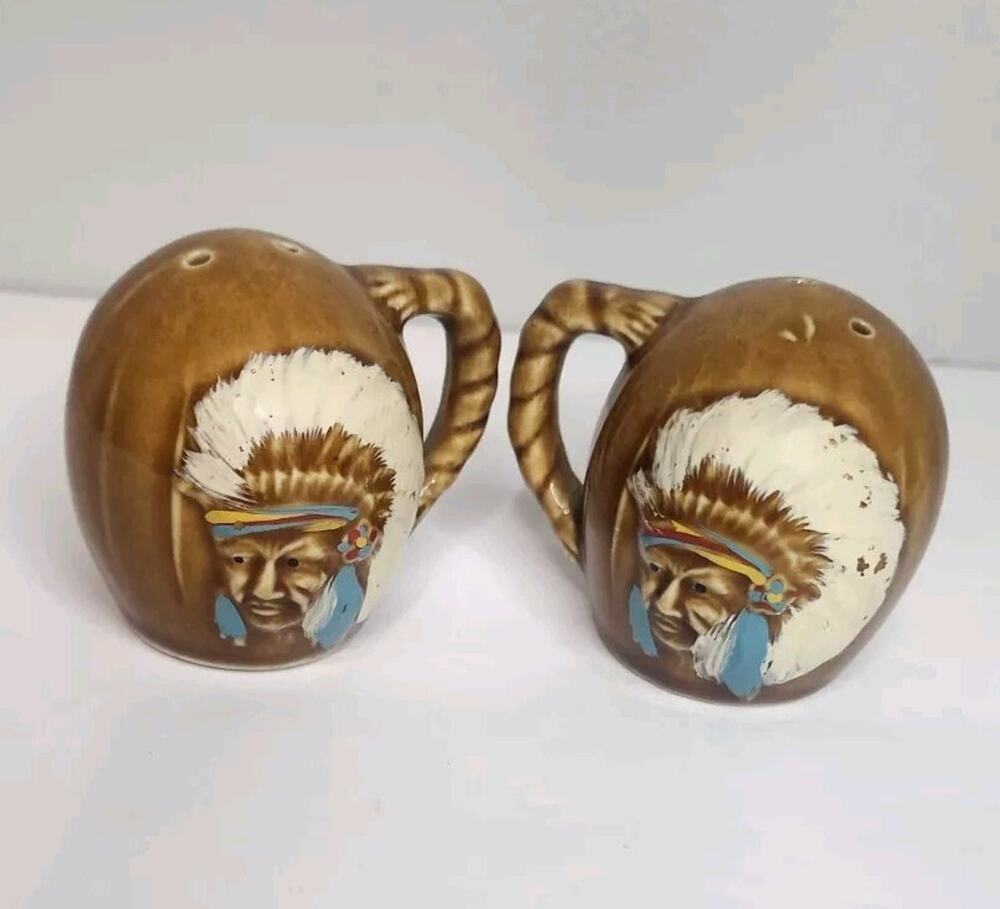 Vintage Golden Aspen Thrifco. New Mexico Salt and Pepper Shaker Japan